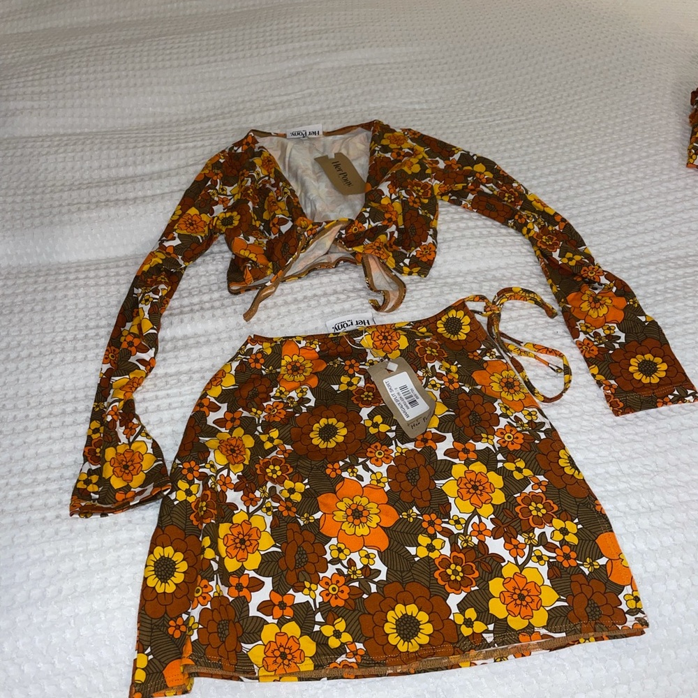 Skirt and top floral